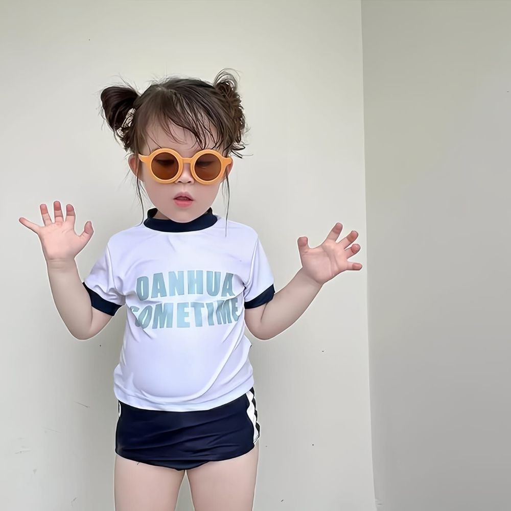 Swimwear Danhua Text Tisarata - Baju โ tampilan lain