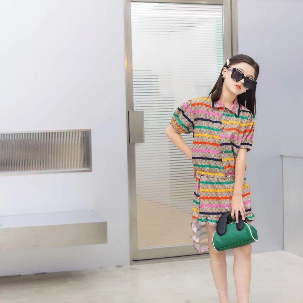 Setelan Coloring Line Burberry - Foto 1